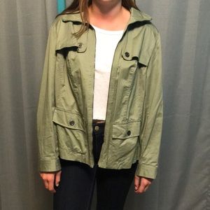 Green lightweight jacket